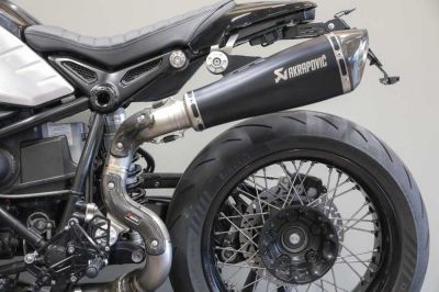BMW R nineT 2021 Akrapovic Auspuff Slip-On titan hohe Montage black